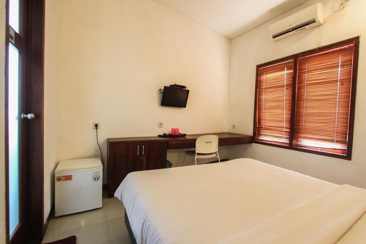 Kuta Legian Inn Exterior photo